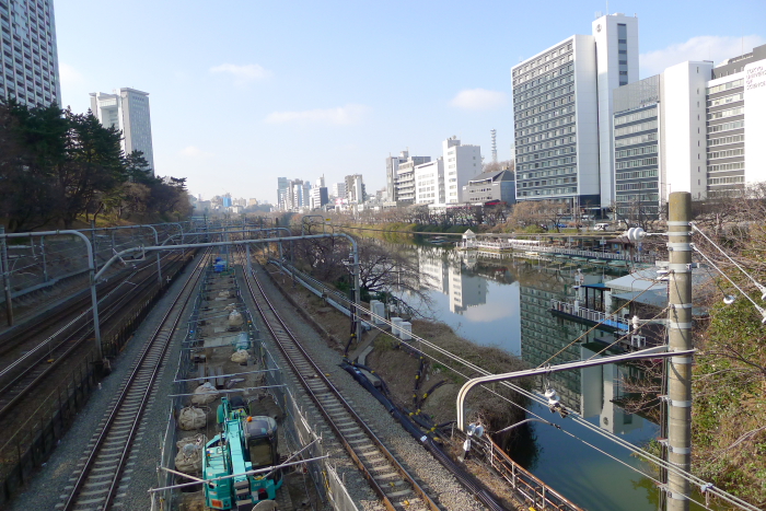 東京大神宮の帰り道、牛込橋から見た光景