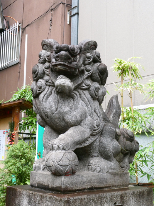 港区_新橋_烏森神社の狛犬