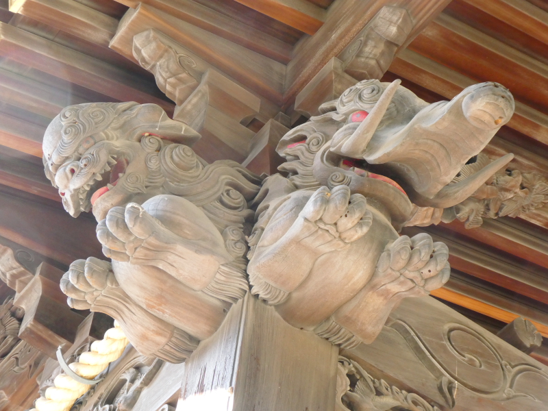 北区赤羽八幡神社の社殿の彫刻