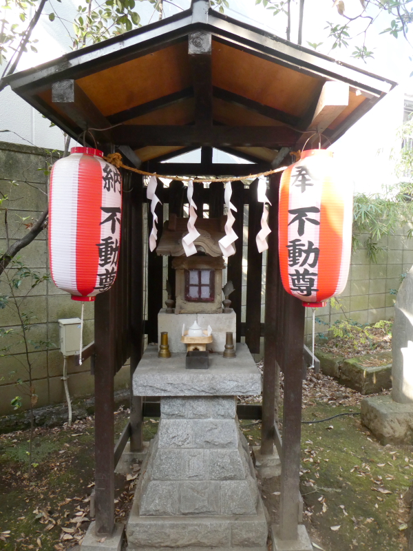 板橋区_熊野神社の小さな不動尊